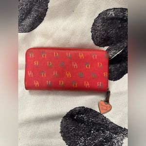 Dooney & Bourke Y2K RED EUC VINTAGE RAINBOW ZIPPER